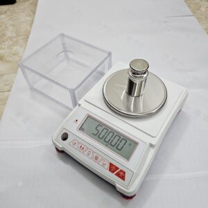 Cân tiểu ly có Lồng chắn gió dễ dàng tháo lắp